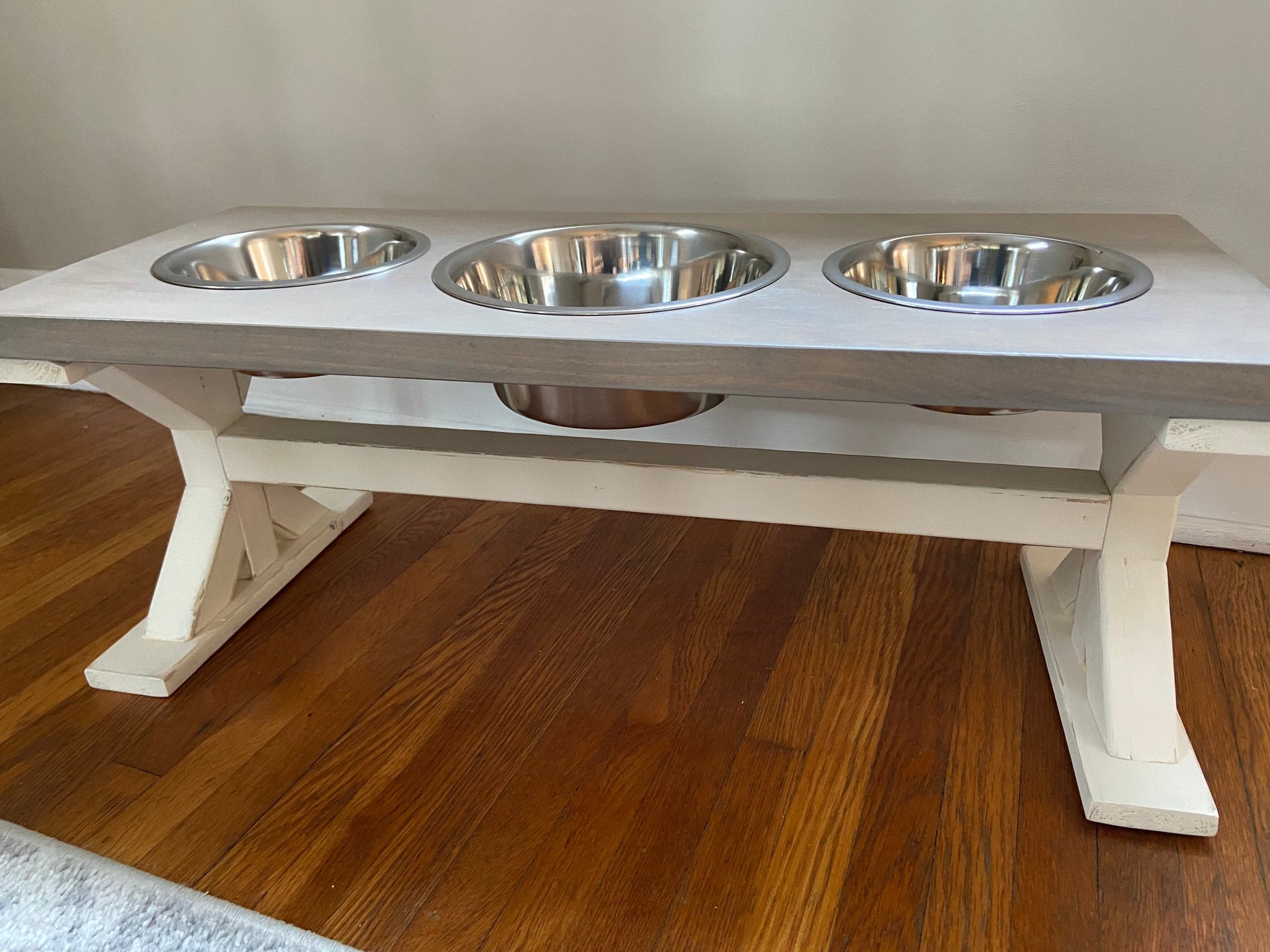 X-Style Farmhouse Elevated Dog Feeder 3 Bowl Feeder/Dog Stand/Dog Bowl –  Belliesop
