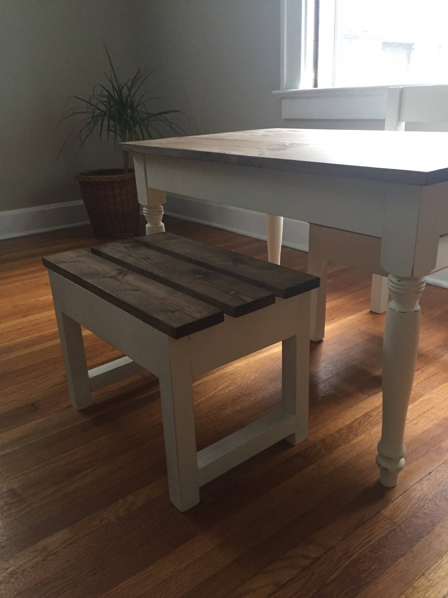 Childrens farmhouse best sale table